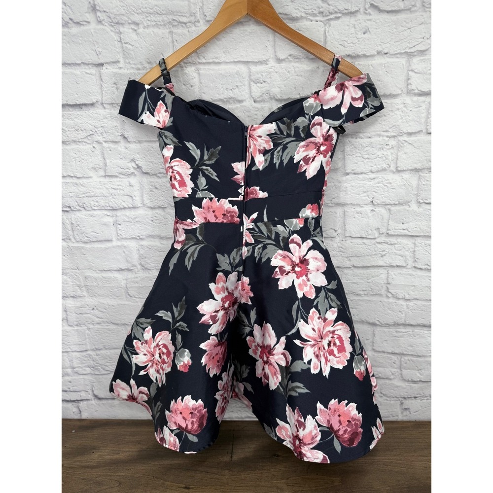 Windsor Off The Shoulder Floral Retro Feminine Dress Navy 80's style Women's 1/2 - Picture 5 of 13